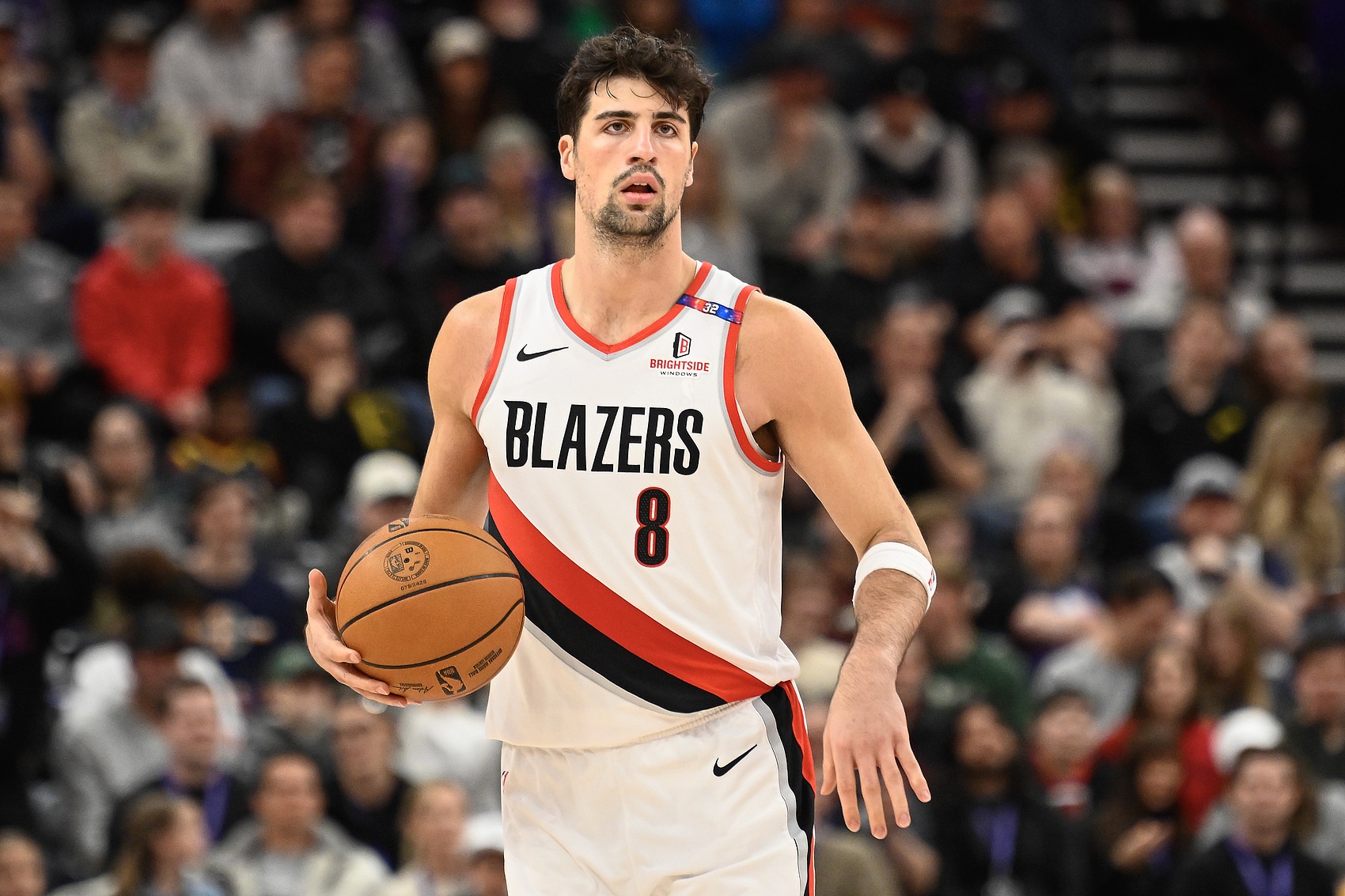 IM电竞在线体育-阿里纳斯：开拓者有一堆好用的二当家正被埋没 阿夫迪亚适合湖人